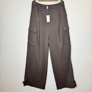NWT ASTR Denison Pleated Cargo Pants Size Large